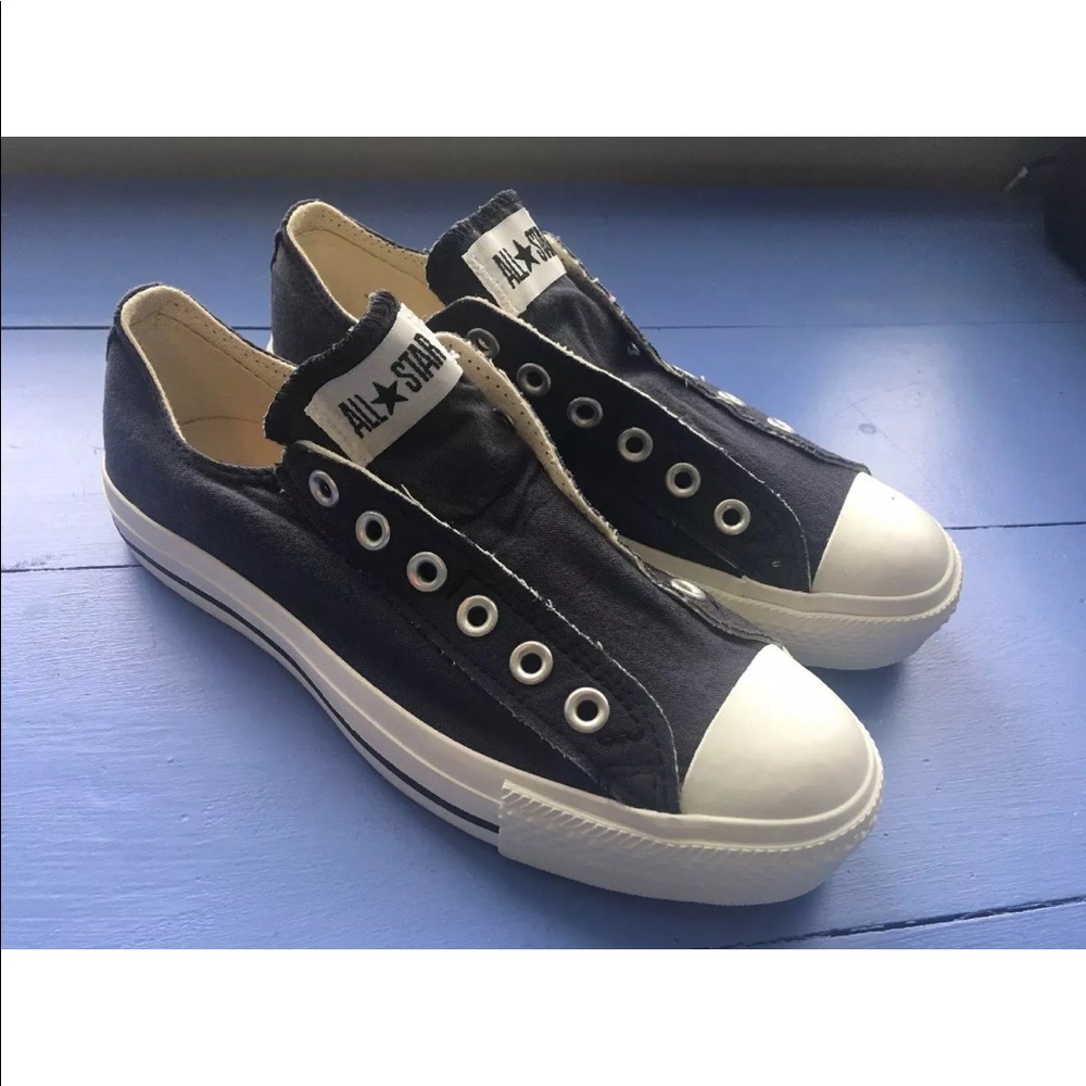Converse women’s 7.5